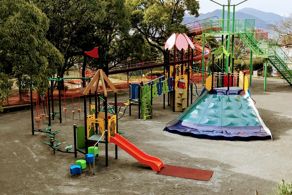 長崎市の子育て支援情報 園庭で遊ぼう!