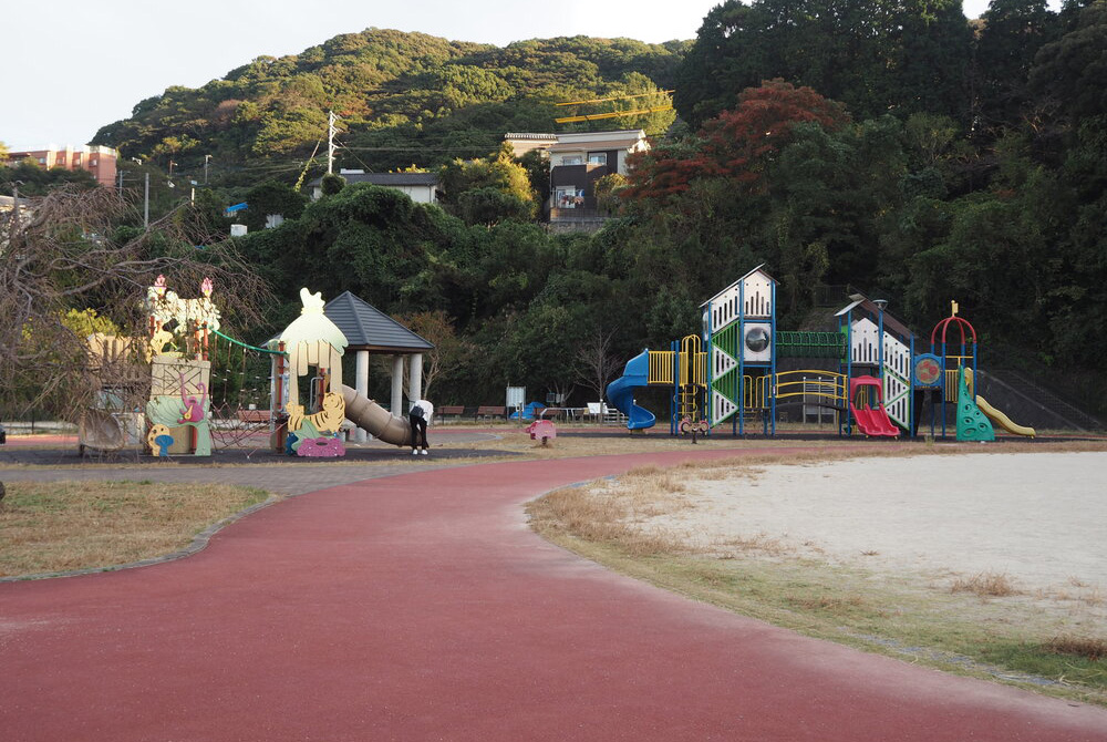 長崎市の子育て支援情報 園庭で遊ぼう!